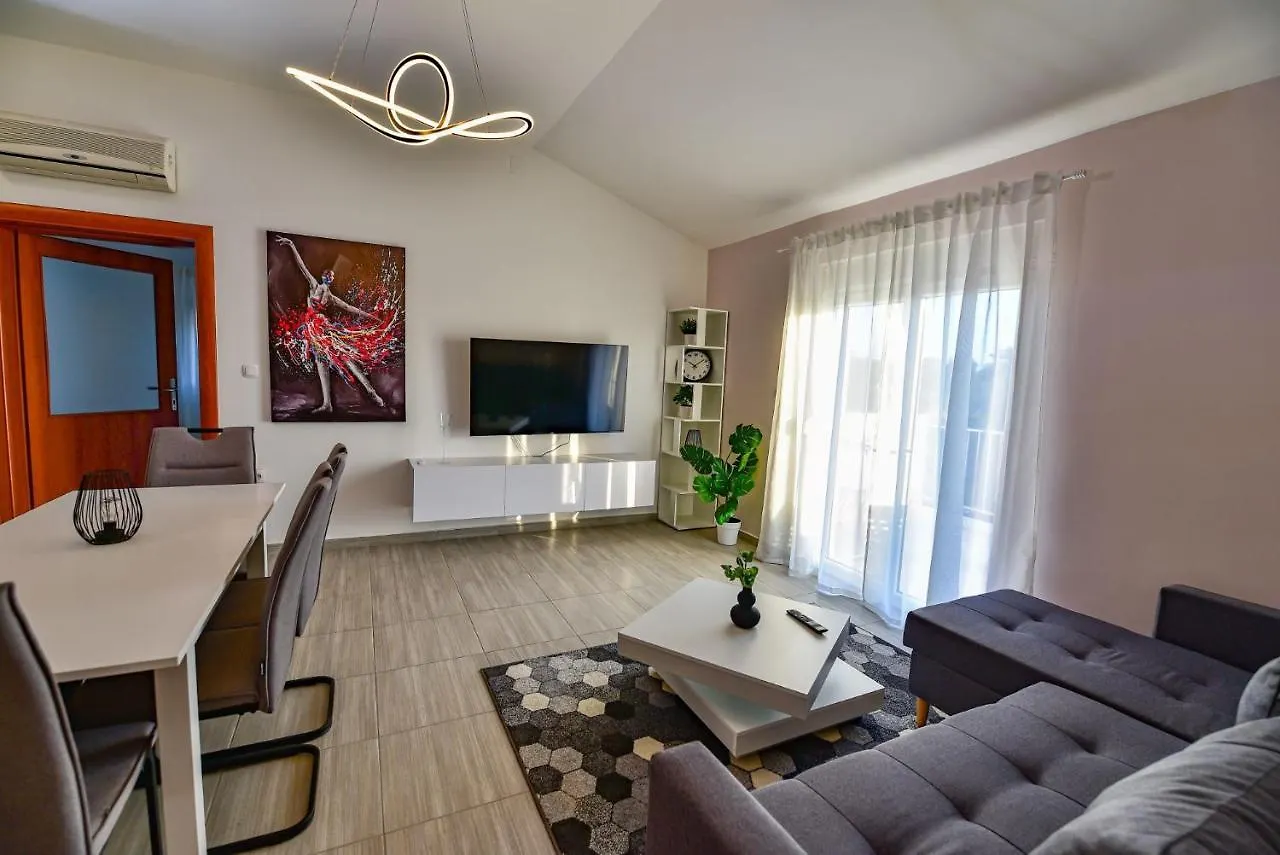 Holiday home Holiday House Slavica With Pool Debeljak