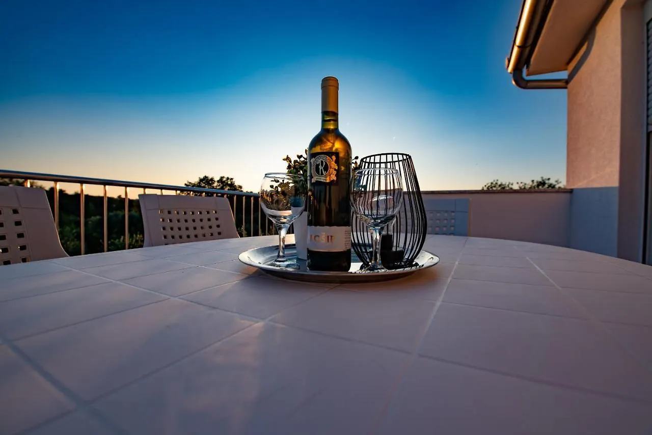 Holiday House Slavica With Pool Debeljak