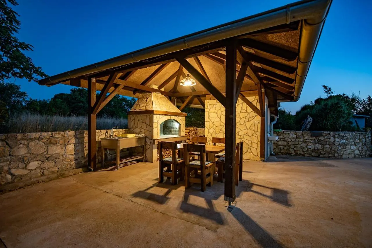Holiday House Slavica With Pool Debeljak
